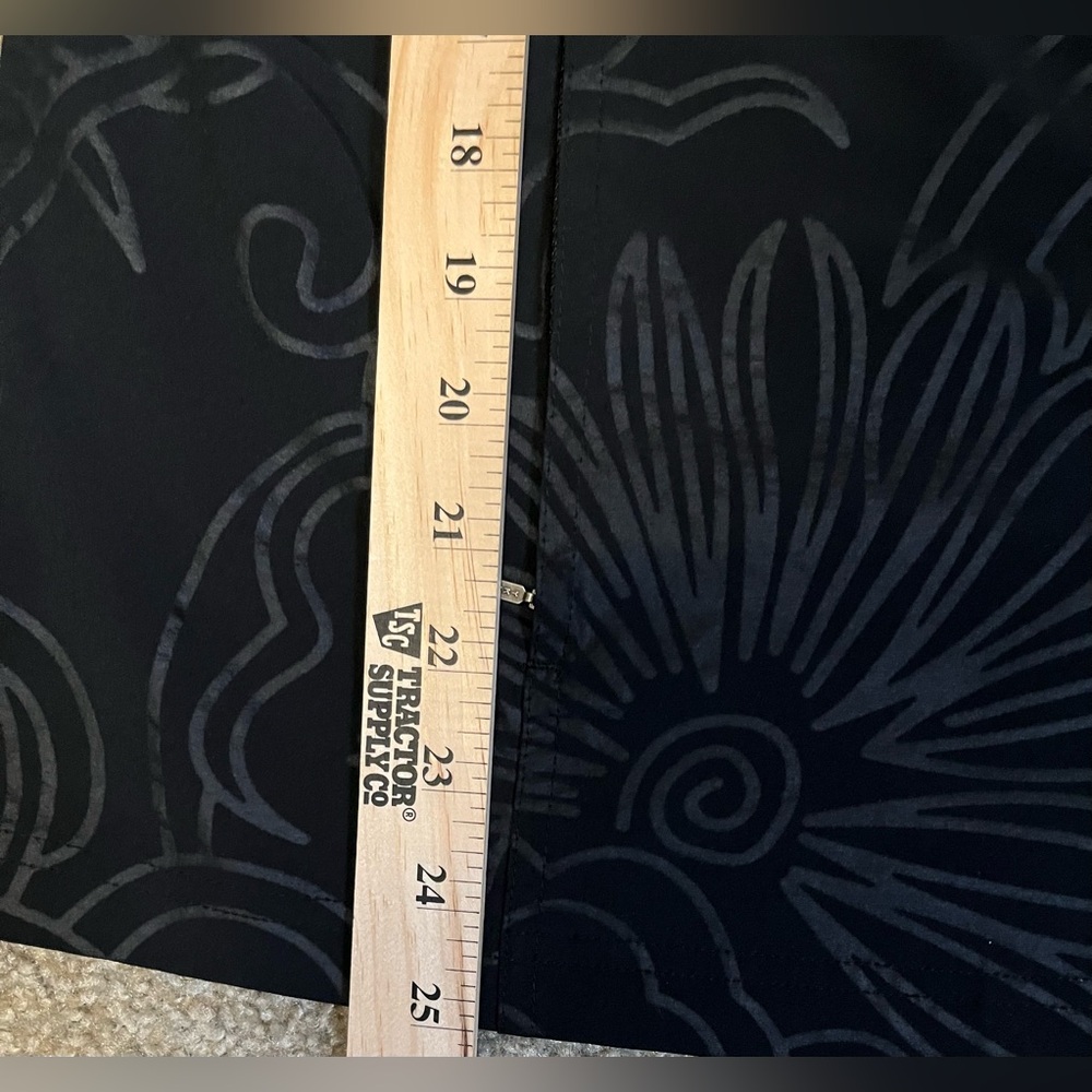 Chico’s Zenergy Embossed Black Floral Pattern Jacket size XL - Picture 7 of 14